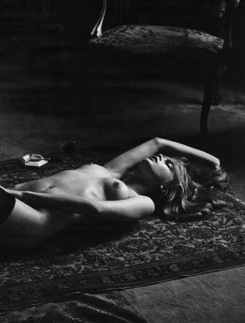 Кара Джоселин Делевинь голая