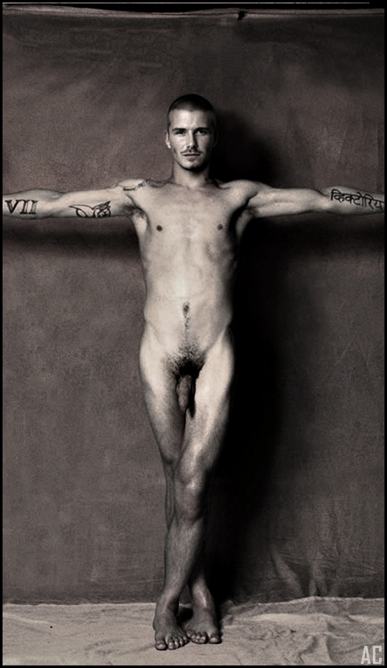 Стройные голые мужчины