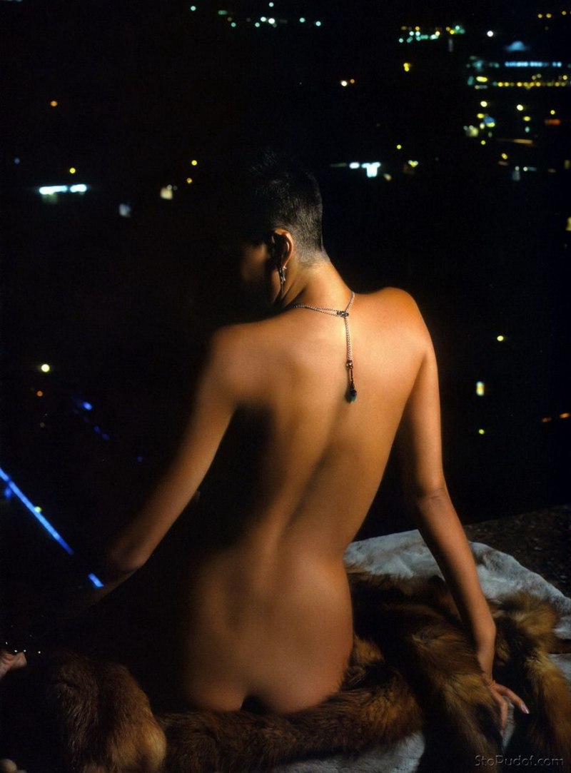 Анастасия Сланевская Слава сиськи