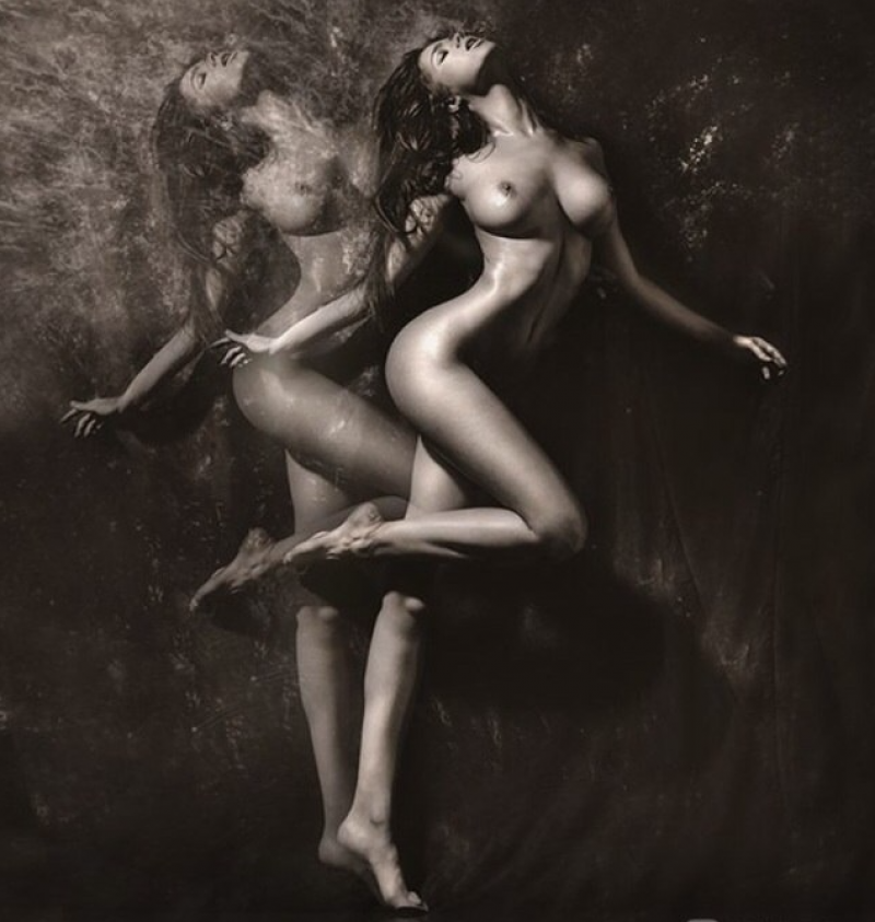 Групповая ню-арт фотосессия