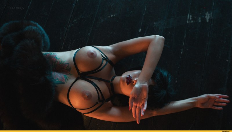 Натуральные сиськи Lilly ROMA