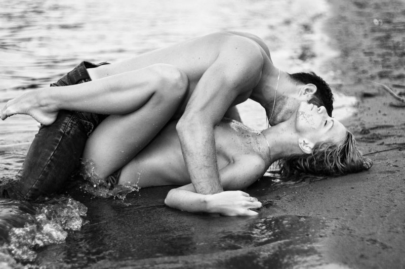 Красивые девушки на пляже трах