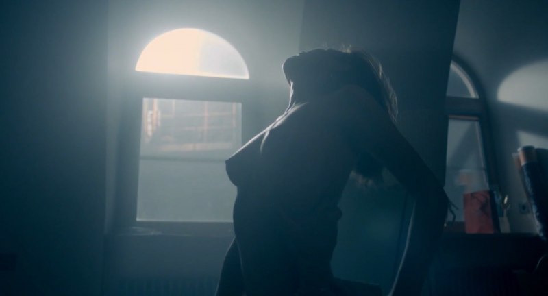 Любовь Аксенова грудь мажор