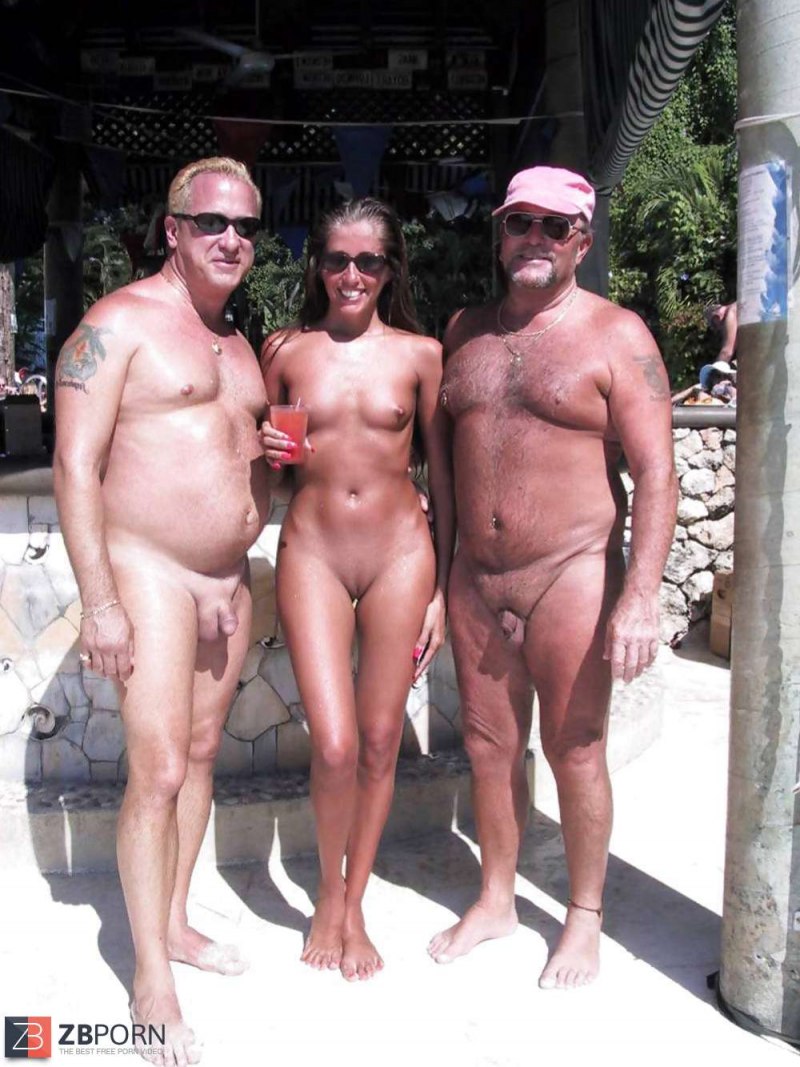 Голые негры на пляже эрекция