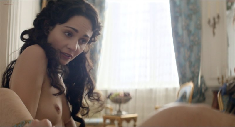 Актриса Полторак Виктория ню