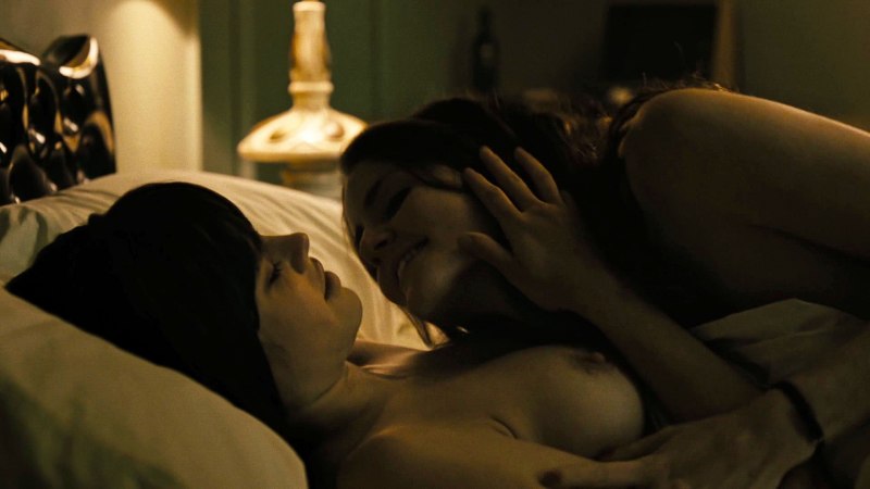 Кейт Мара голая карточный домик