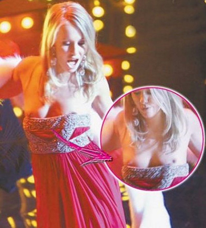 Катя Лель без трусиков