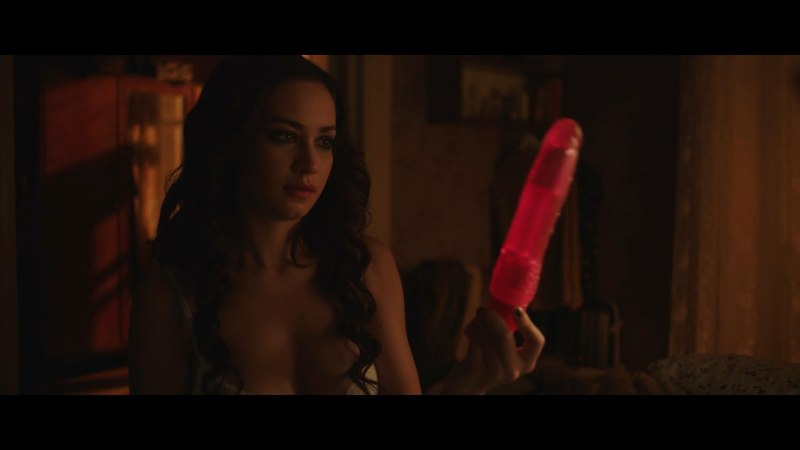 Анна Адамович актриса ню