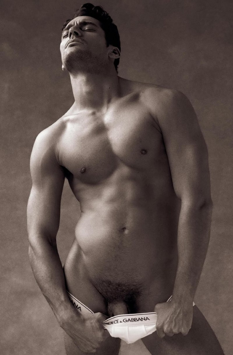 Голые итальянские парни