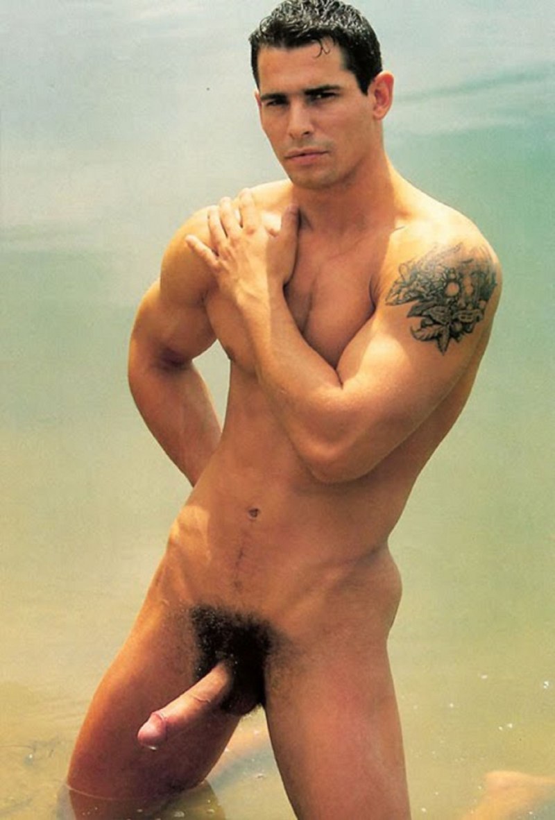 Голые мужчины итальянцы