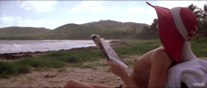 Голая Рене Руссо в фильме афера Томаса Крауна
