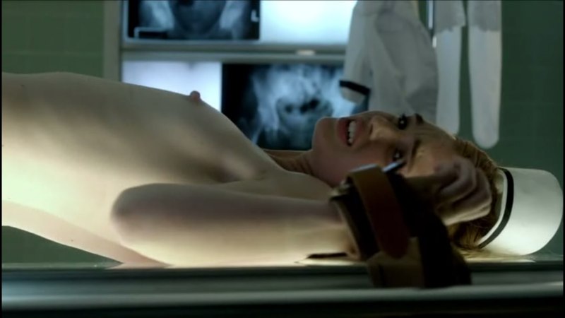 Лили Коллинз голая в фильме