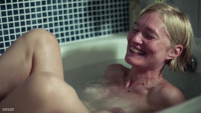 Виктория Толстоганова ню