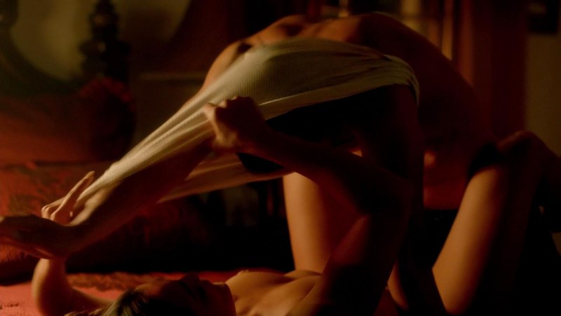 Натали Мартинес голая в фильмах