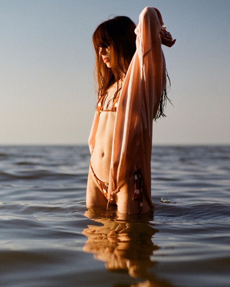 Яна Гурьянова обнажила