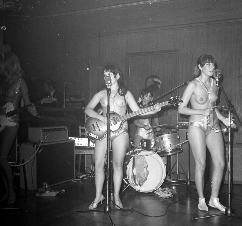 Выебанная Блэк Анжелика