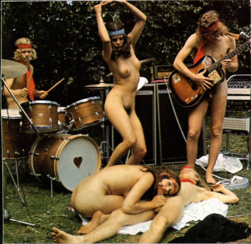 Ебля на сцене рок концерта