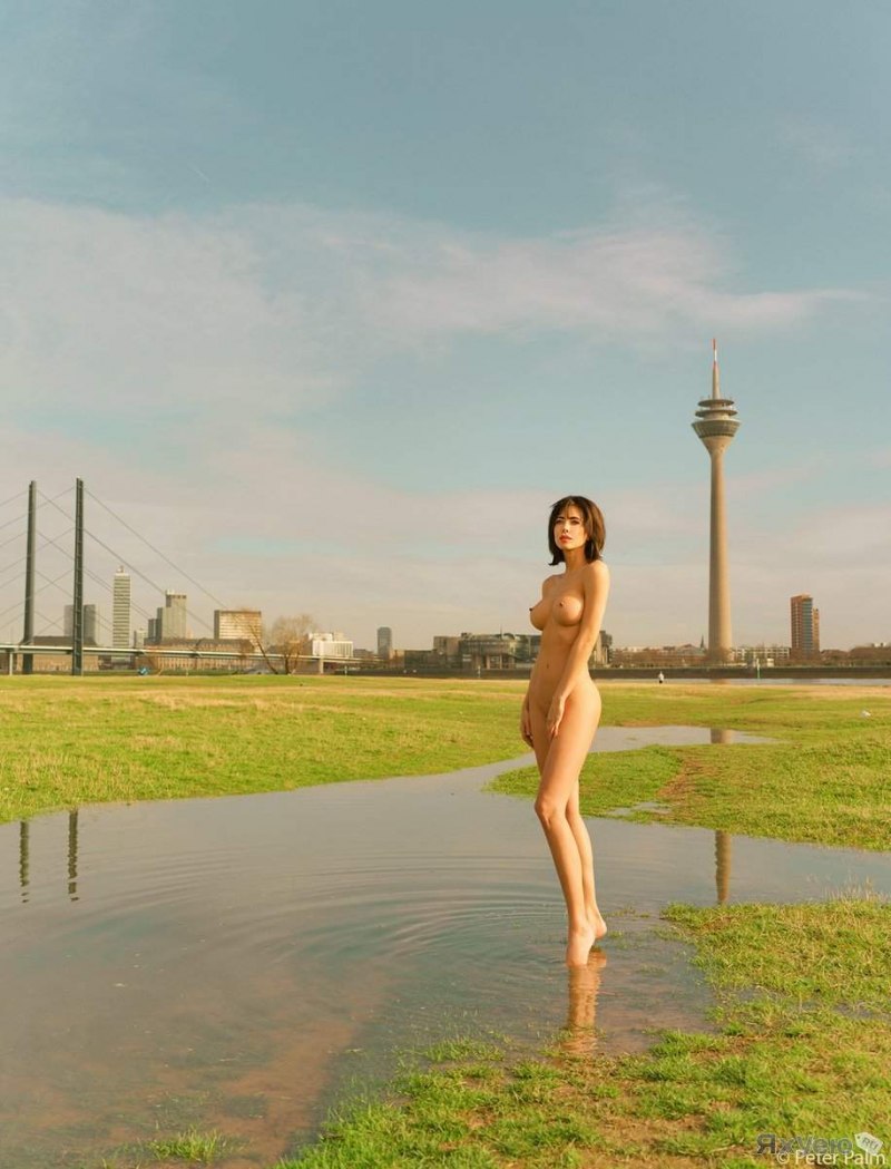 Швейцарская художница Мила Муаре