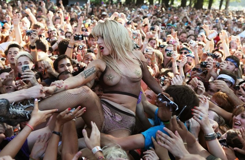 Леди Гага 18трансвеститфотопорно