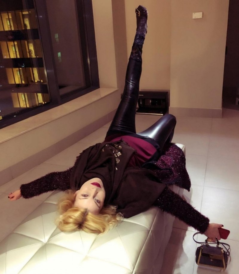 Лада дэнс в леггинсах