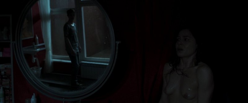 Елена Лядова без лифчика