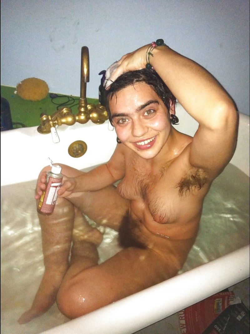 Phoenix волосатая девушка