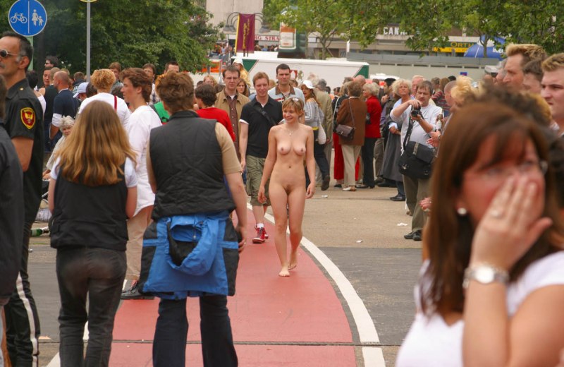 Эротические танцы девушек