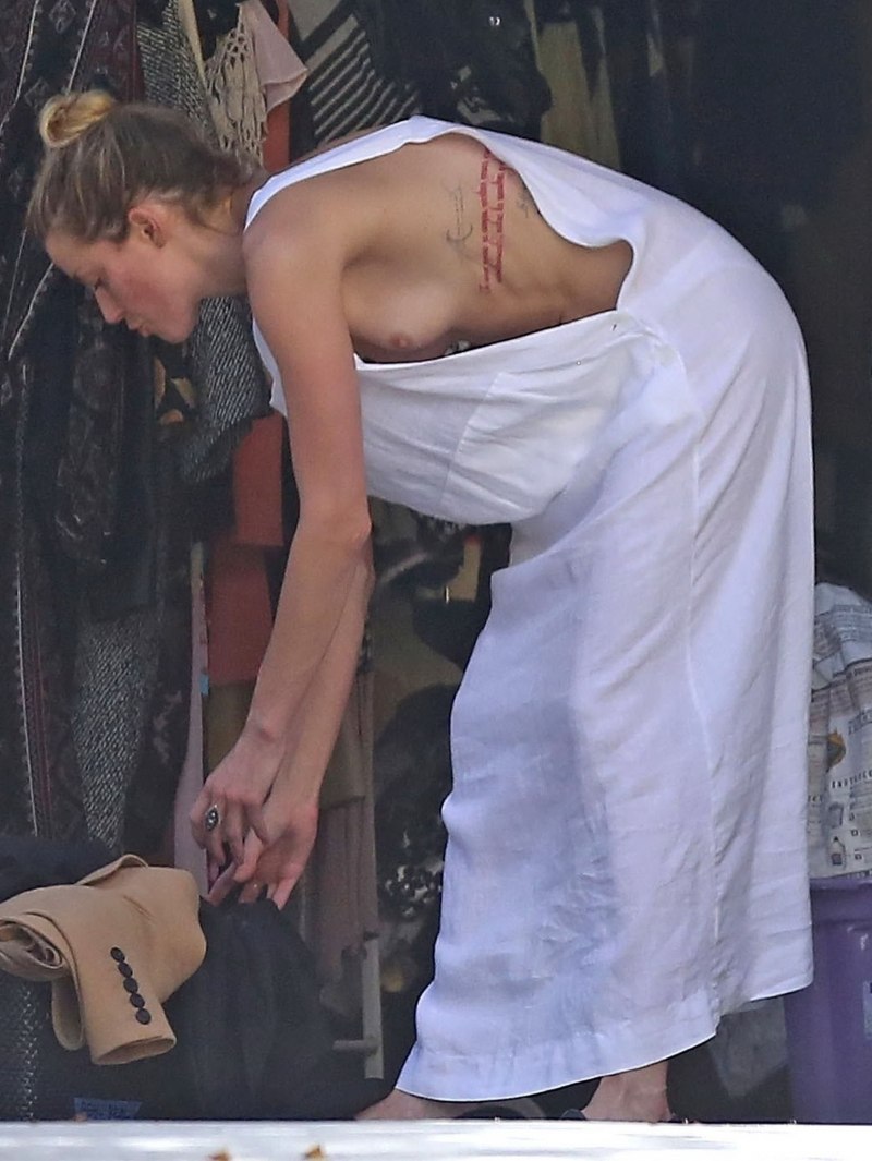 Голая Эмбер Херд хакеры