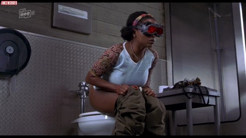 Мэри Рэндл голая грудь