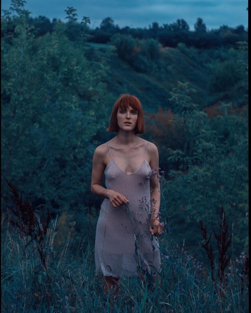 Александра Черкасова-служитель ню