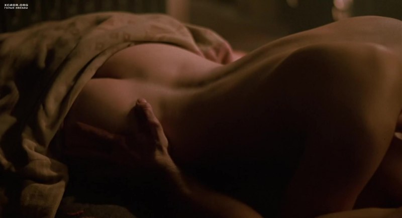 Хейли Этвелл голая в фильме