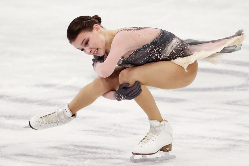 Елизавета Худайбердиева фигуристка ню