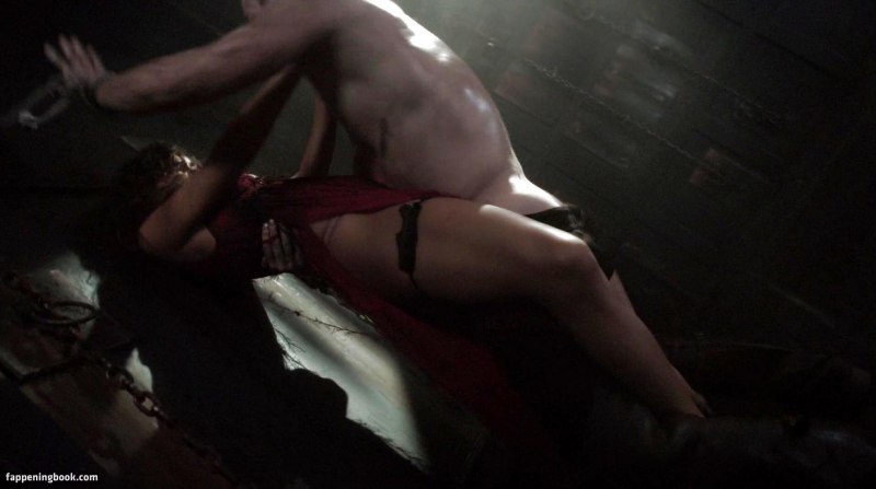 Эротические сцены сериала Салем