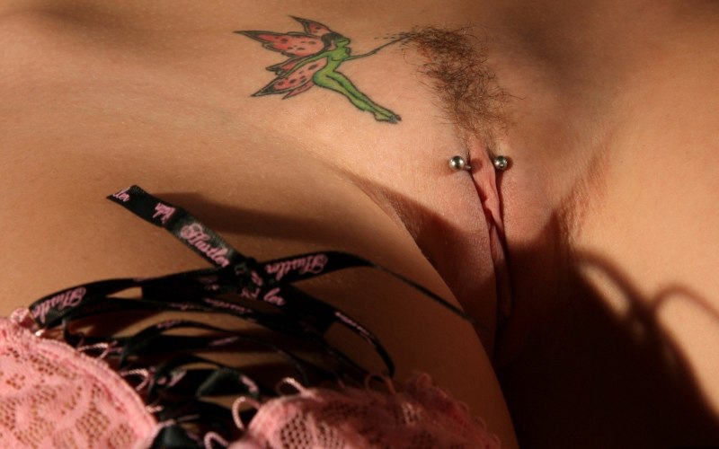 Интимные Татуировки и пирсинг