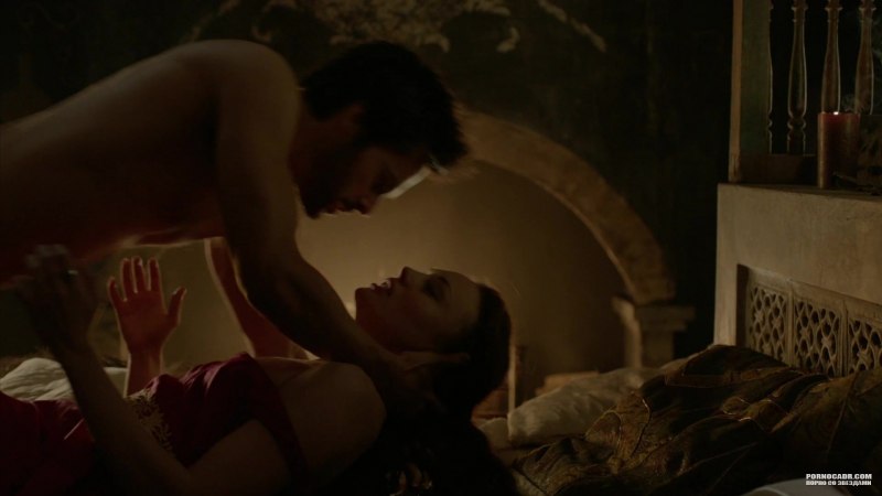 Лора Хэддок демоны да Винчи постельная сцена