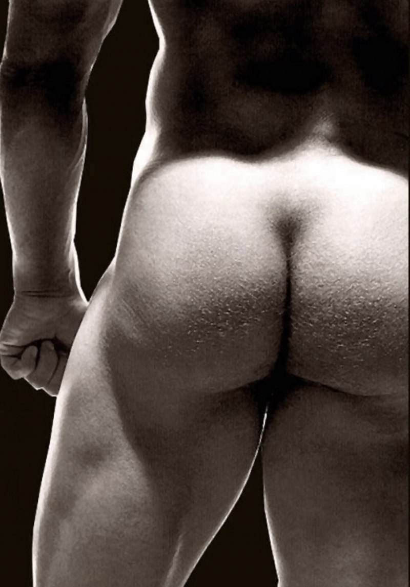 Красивые задницы парней