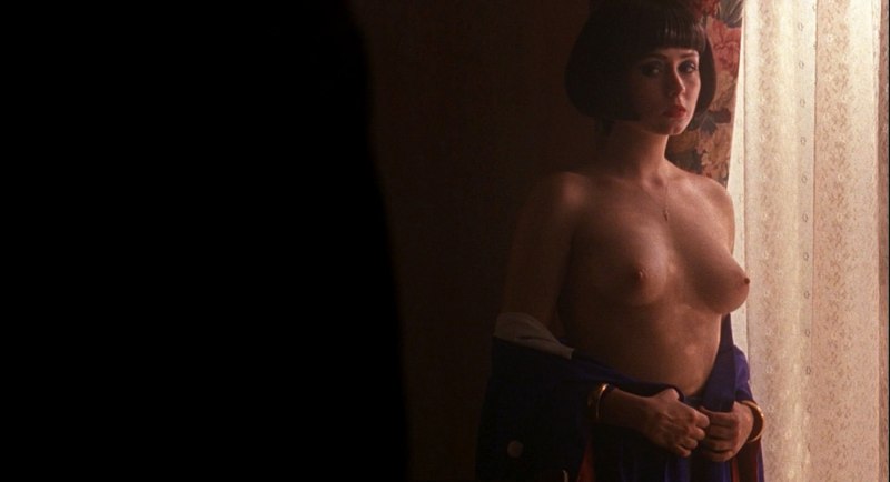 Нина Добрев голая в фильме