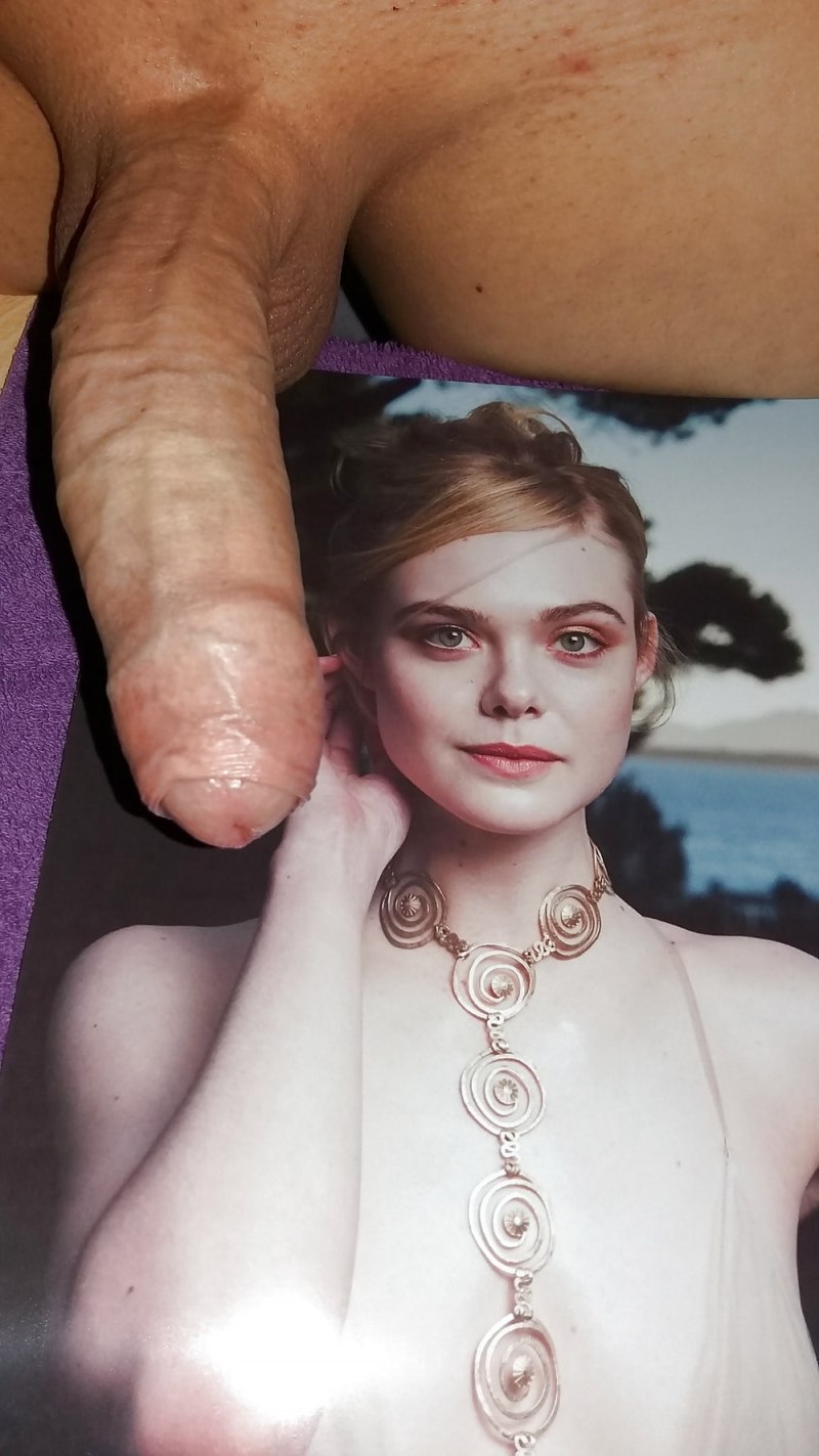 Эль Фаннинг в порнографии