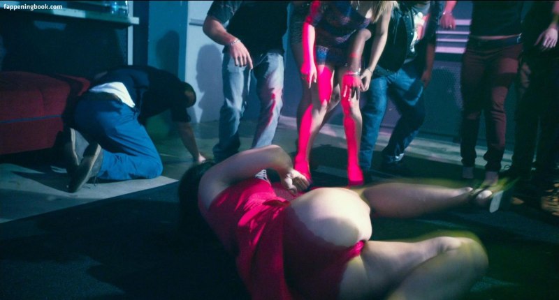 Джина Карано в порнофильме