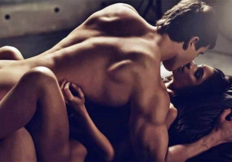 Эротические картинки парень с девушкой