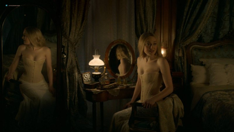 Эротические сцены Дакота Фаннинг