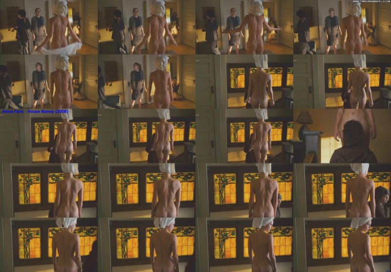Анна Фэрис разделась в фильме.
