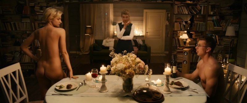 Фото голой Елены Максимовой