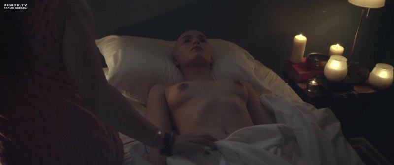 Фотомодель Yasmeen голышом