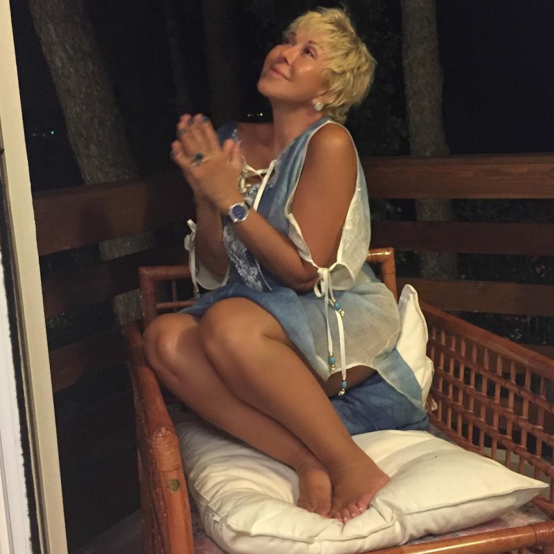 Любовь Успенская ступни