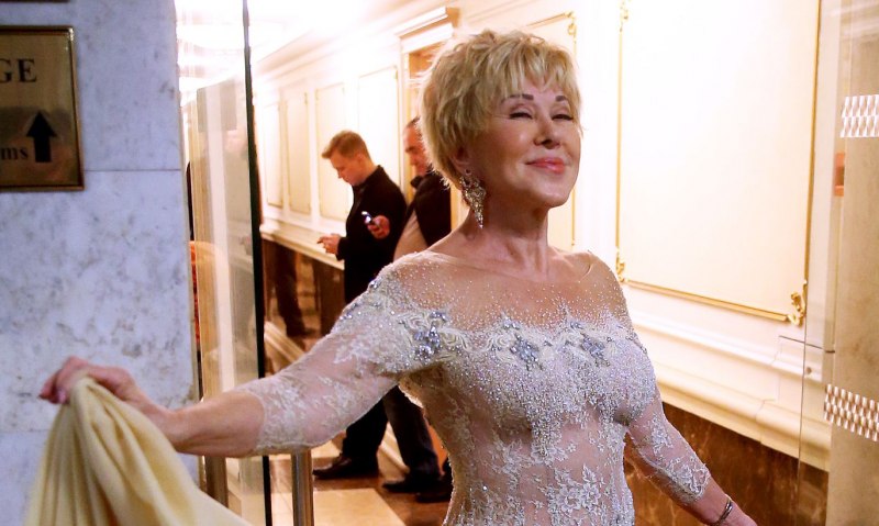 Любовь Успенская в душе