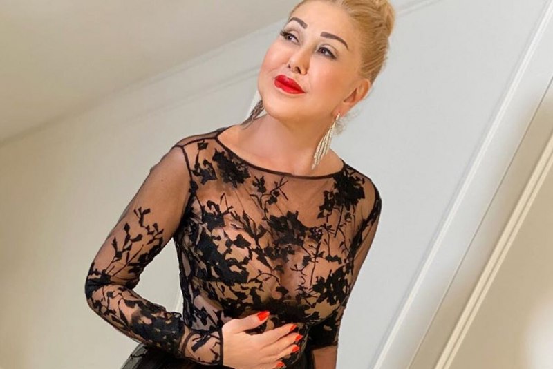 Любовь Успенская декольте