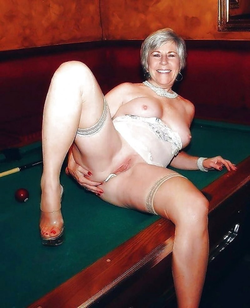 Пожилые голые из соц сетей