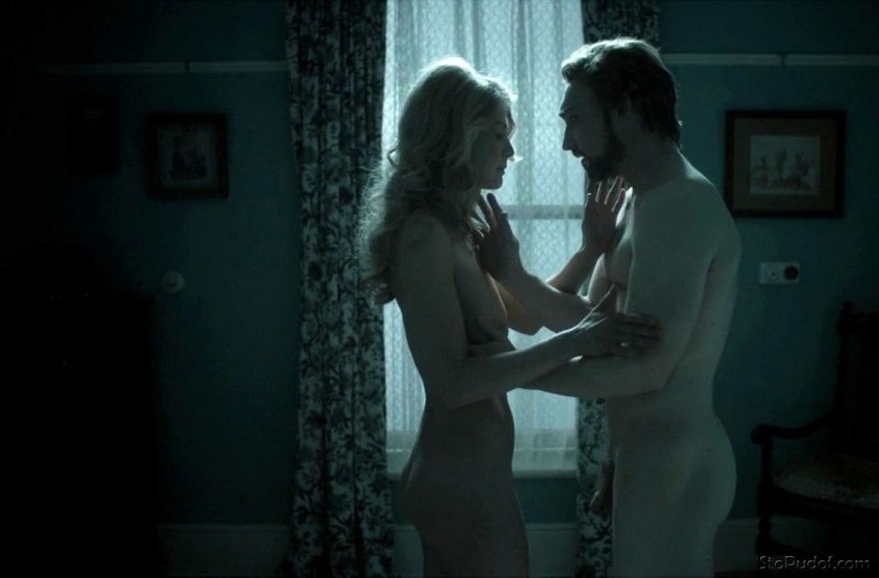 Розамунд Мэри Эллен Пайк ню