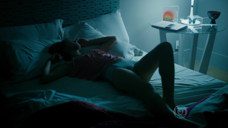 Абсолютно голая Камила Кейрос